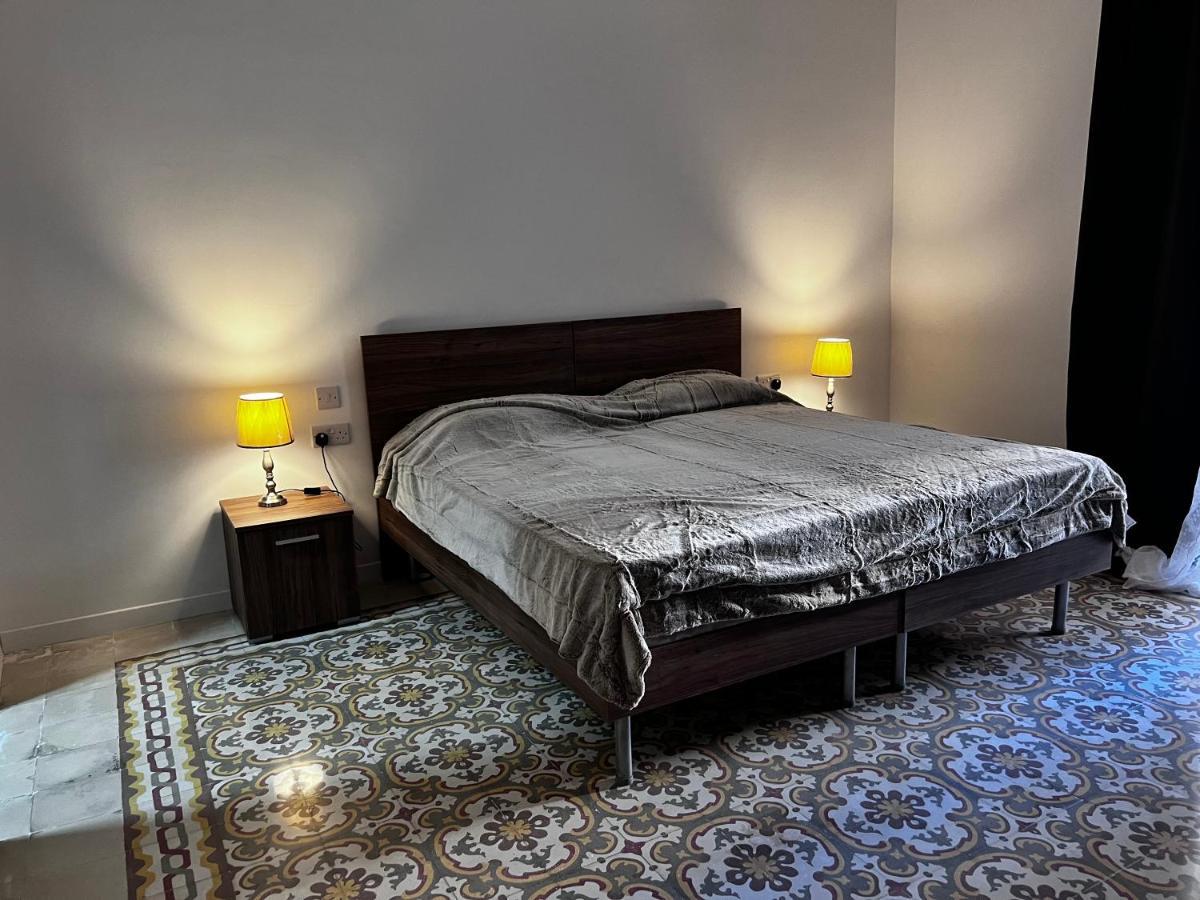 Willa Dar Barbara - Duplex 1 Double Bed Maltese Style House Cospicua Zewnętrze zdjęcie